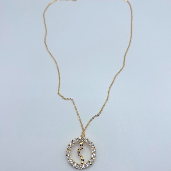 windsor Gold Tone Footprints/Cubic Zirconia Necklace NIB - Picture 4 of 6